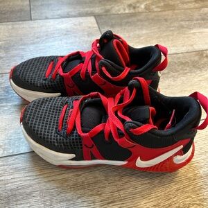 Nike LeBron Witness Black and Red Athletic Shoes
